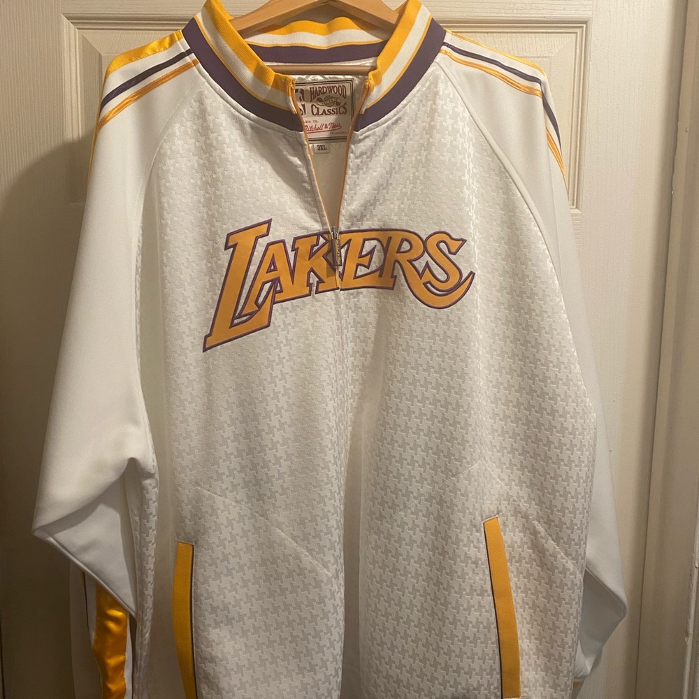 Men’s Los Angeles Lakers Mitchell & Ness White Jacket